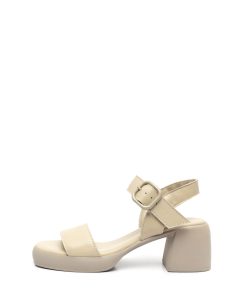 صندل زنانه هالوی