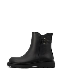 بوت زنانه ماکروفیلا